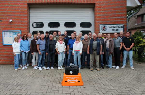 Die Hollner Kitzrettung treffen sich zum Feiern.